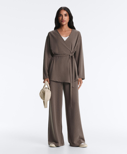 OYSHO Прямые брюки с асимметричной полосой и модалом, серо-лиловый