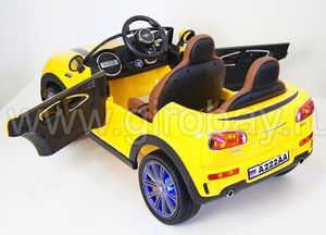 Детский электромобиль River Toys MiniCooper A222AA желтый