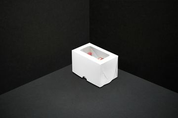 Короб с окном для 2 капкейков