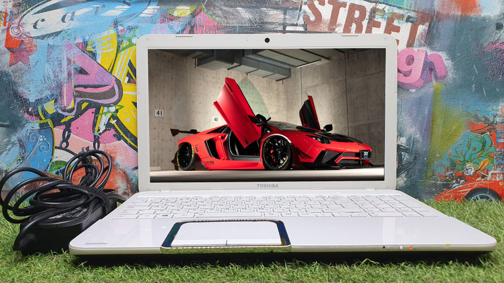 Ноутбук Toshiba i5/4Gb