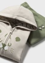 спортивный костюм с футболкой