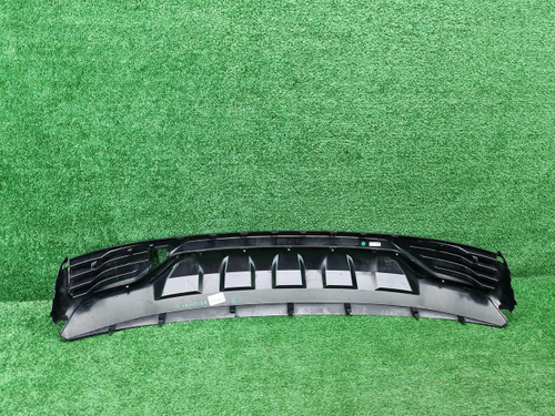 Юбка заднего бампера Geely Monjaro (2021-н.в.)