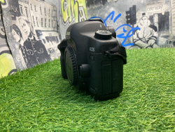 Canon EOS 5D Mark II 9.200 кадров