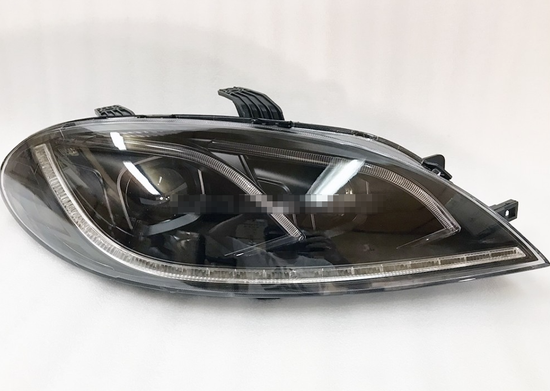 Передние фары Шевроле Лачетти хэтчбек V2 type [Комплект Л+П; яркие ходовые огни; биксеноновая линза; ЧЕРНЫЕ внутри]