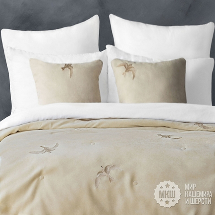 Покрывало на кровать с вышивкой ЛИБЕРТТ (арт. BL02-264-02) - кремовое