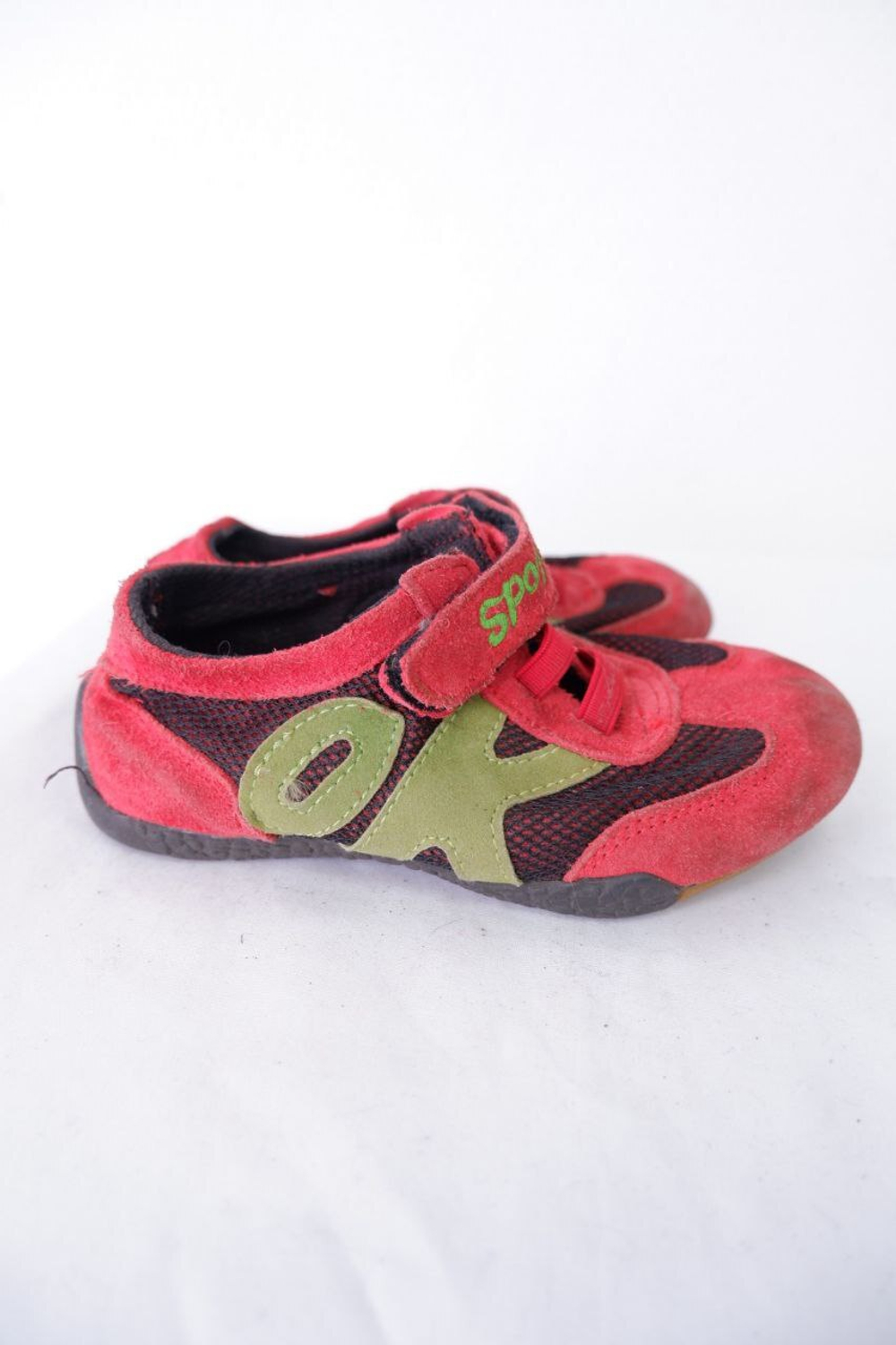 Кроссовки красные стильные 26 размер