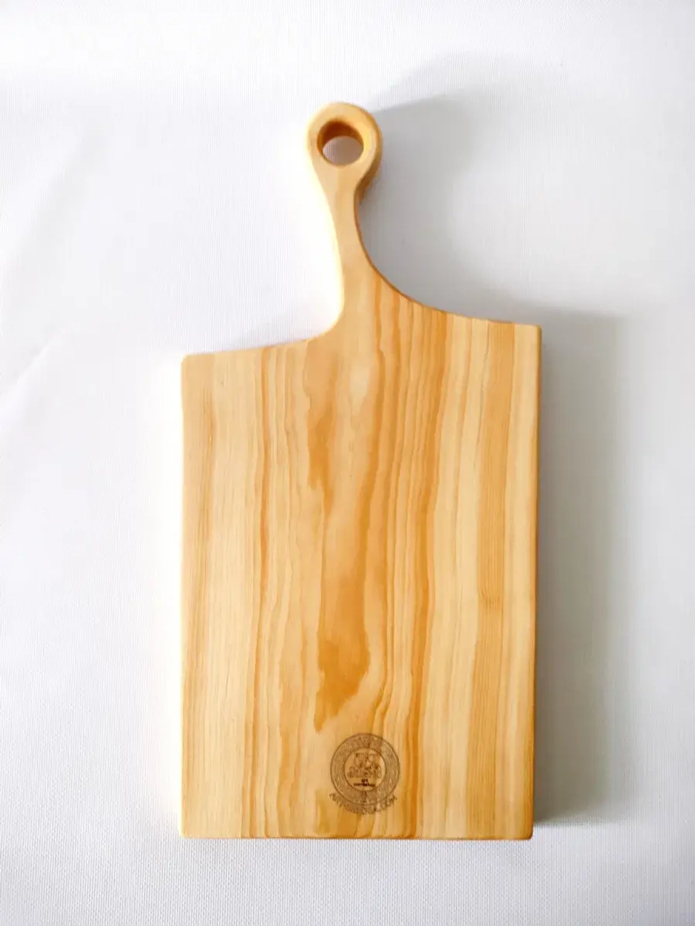 Разделочная сервировочная деревянная доска из кедра