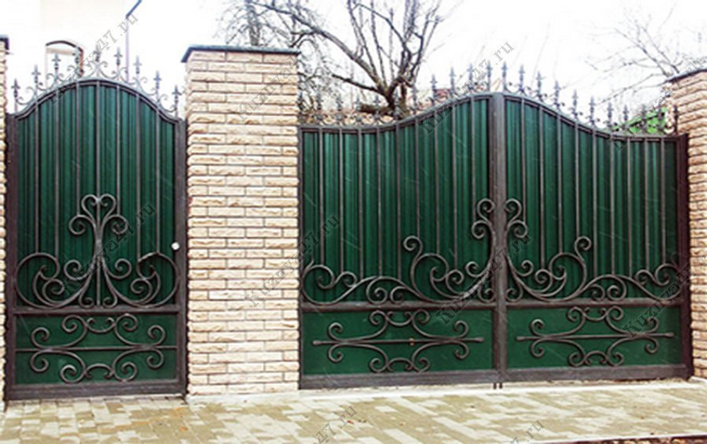 Распашные кованые ворота 1