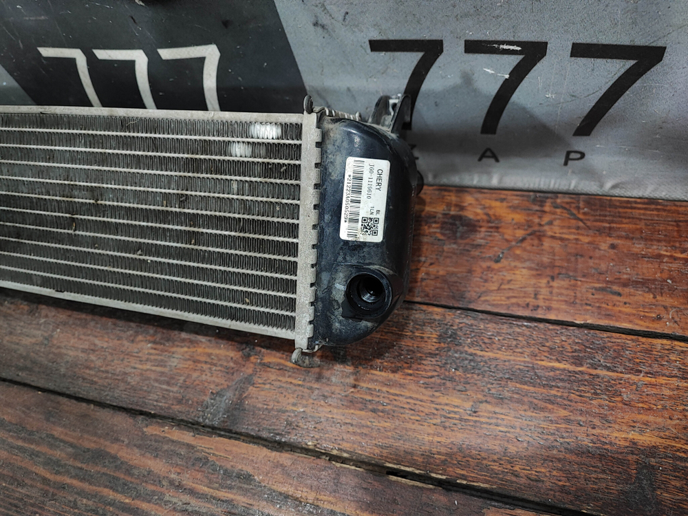 Интеркулер Chery Tiggo 7 Pro  Б/У Оригинал j601119610