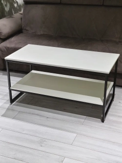 Стол журнальный с полкой