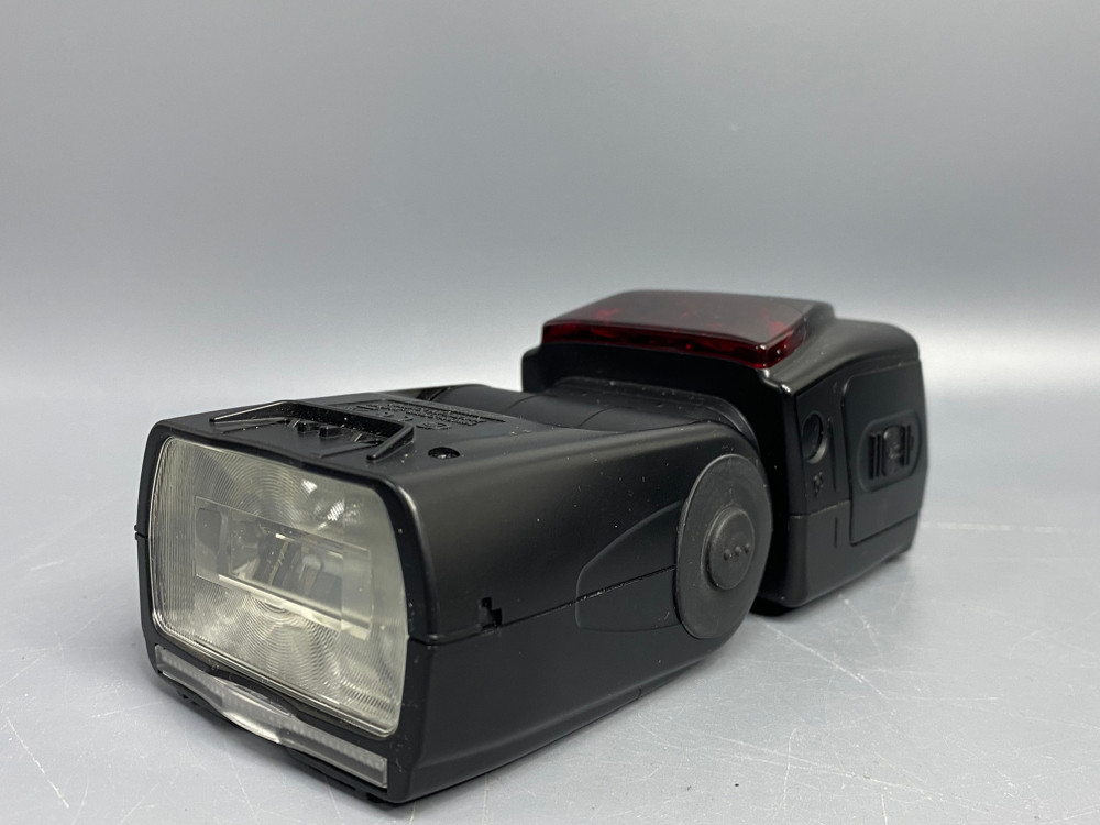 Nikon Speedlight SB-700