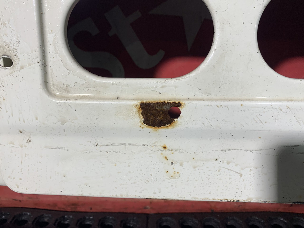 Бампер передний средняя часть 2023г.