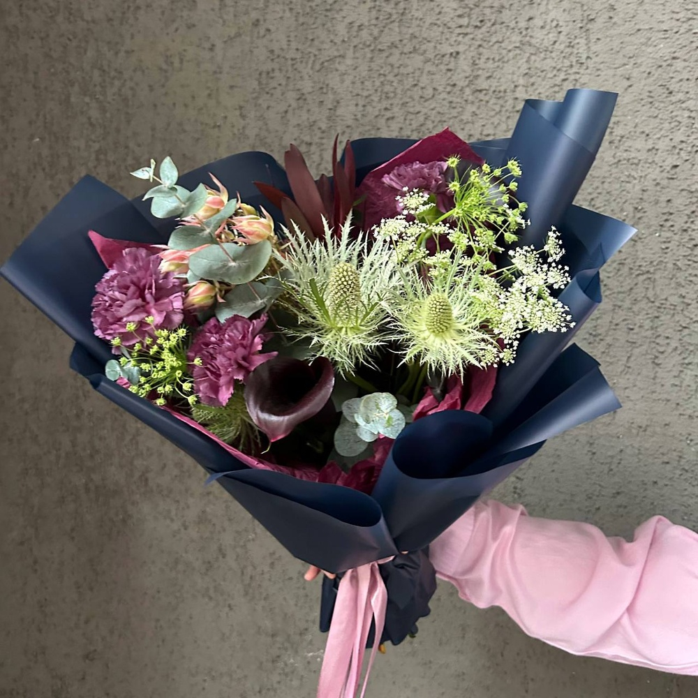 Авторский букет «Бао» в корейском стиле с каллами и эрингиумом/ Цветы/ букет от RoseMarkt