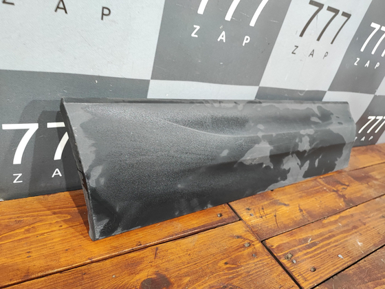 Накладка двери задней правой Skoda Karoq 17-нв Б/У Оригинал 57A854950