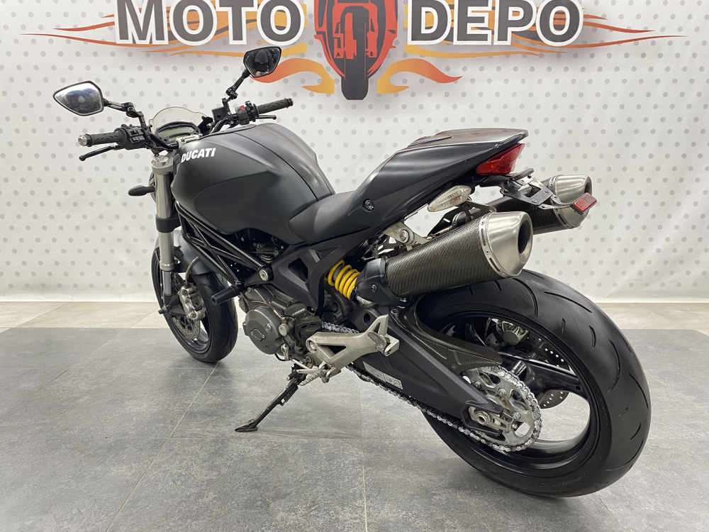 Ducati Monster 696 Plus , 2010