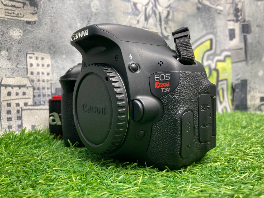 Canon EOS Rebel T3 ( 600D ) 3.800 кадров