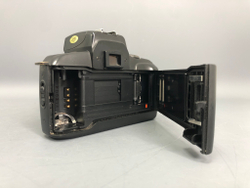 Canon EOS 750