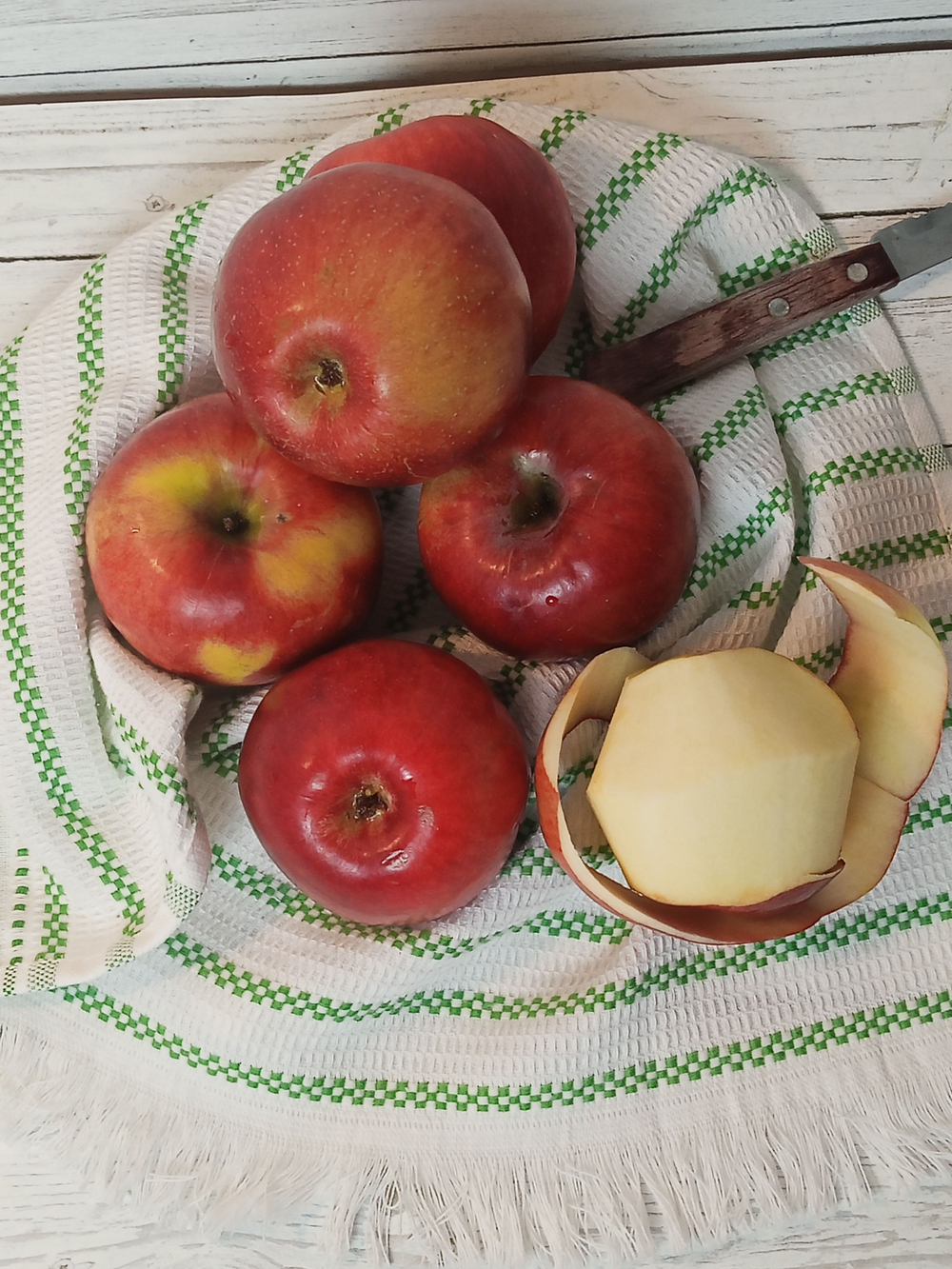 Яблоки Кехура 500 - 600 гр.