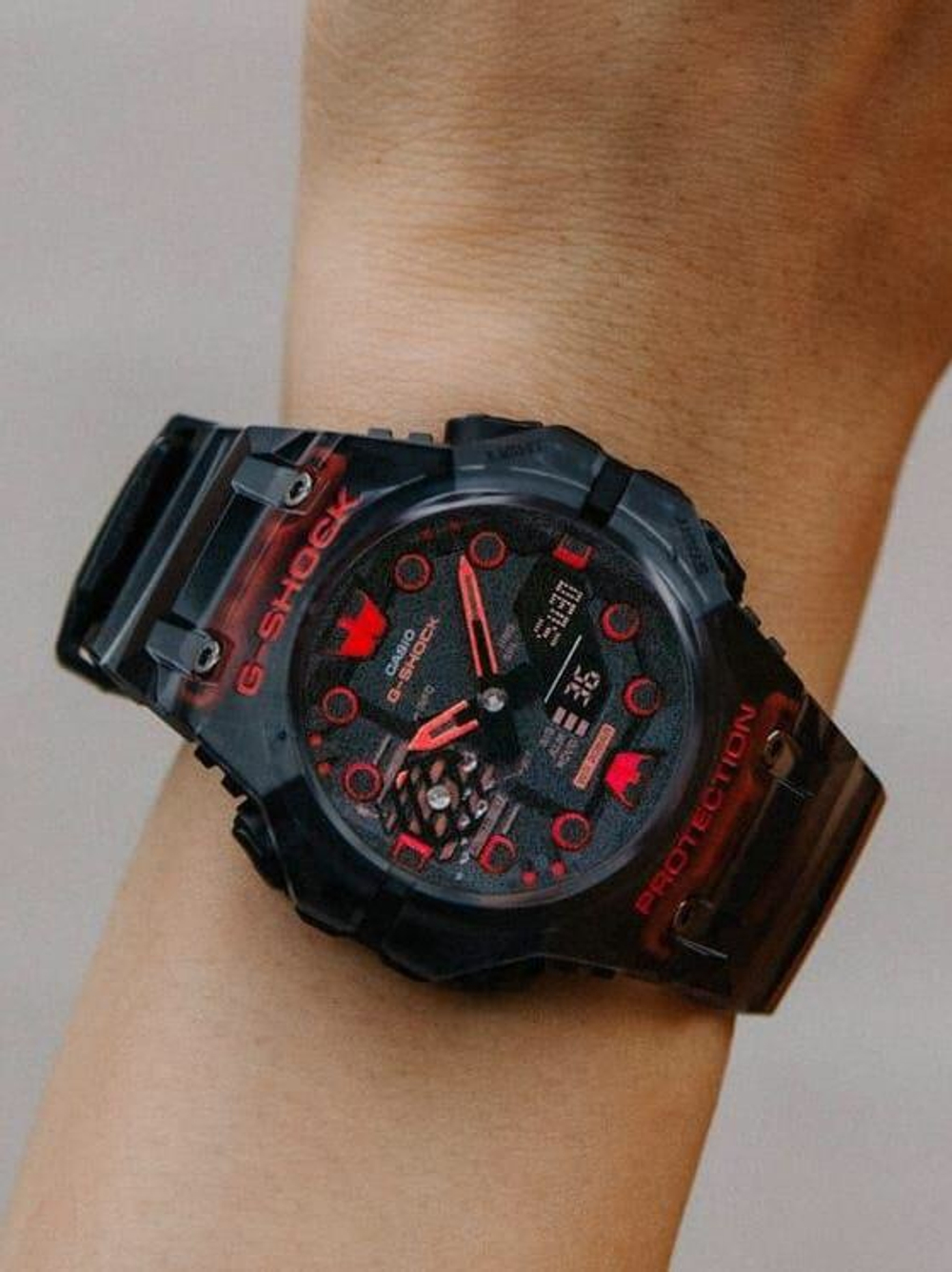 Часы Casio GA-B001G-1A
