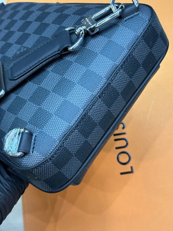 Слинг Louis Vuitton