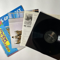 Винтажная виниловая пластинка LP Paul McCartney Wings Greatest Hits (Japan 1978) (Obi) Band On The Run