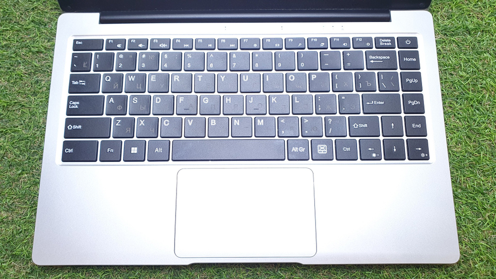 Ноутбук Noname Celeron/6Gb