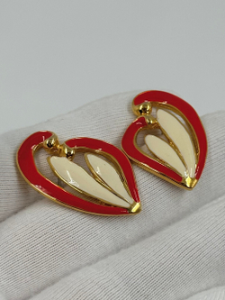 Серьги с красной и кремовой эмалью
