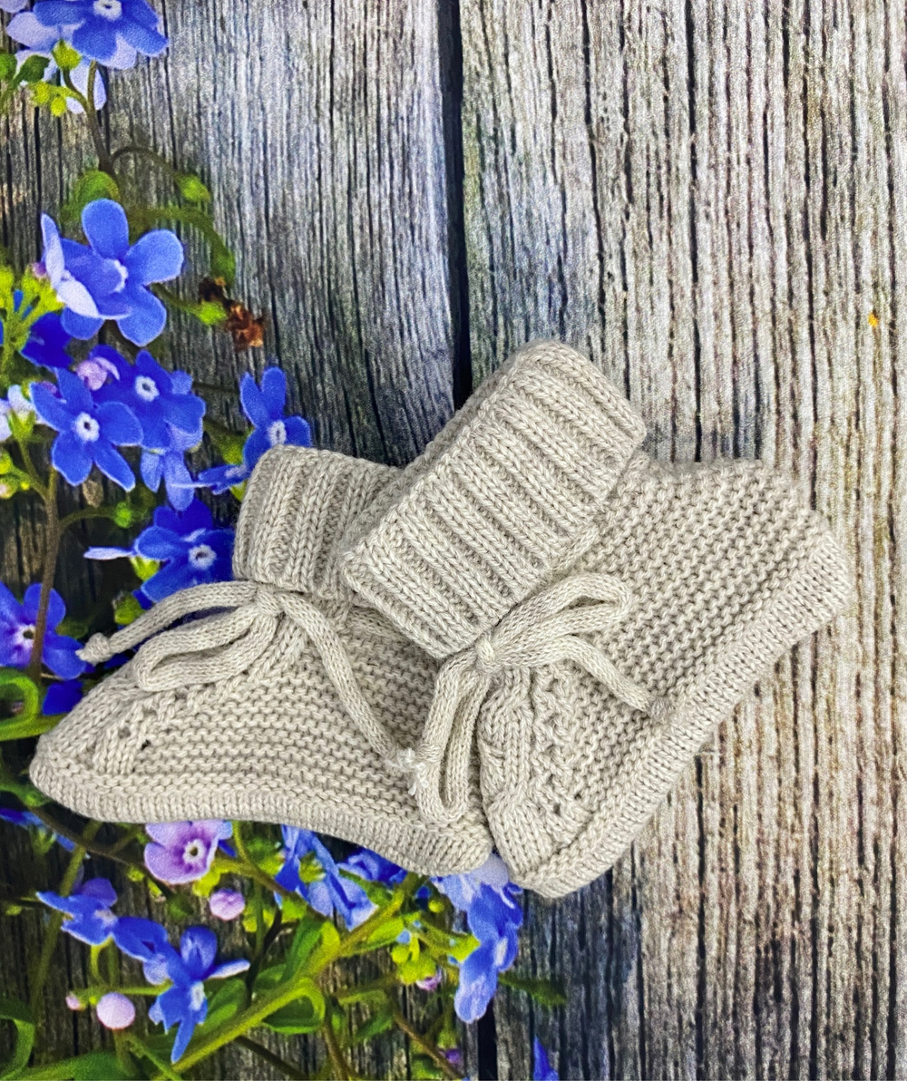 Вязаный комплект на выписку 5 предметов  "Круже" (Одеяло утеплен., бант, пинетки, комбинезон, шапка) (Цвет: Розовый)