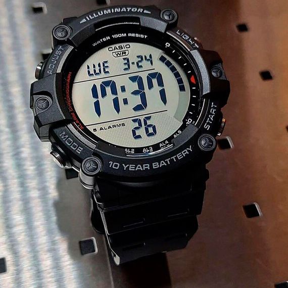 Наручные часы CASIO AE-1500WH-1A