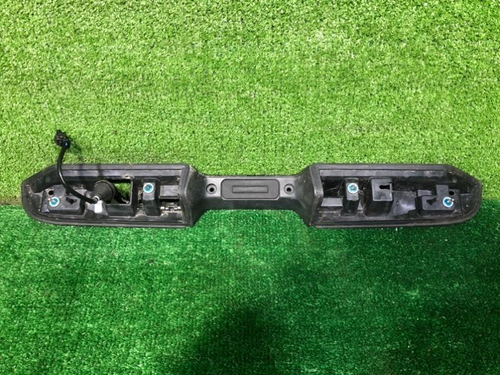 Накладка крышки багажника Chevrolet Tahoe 4 14-21