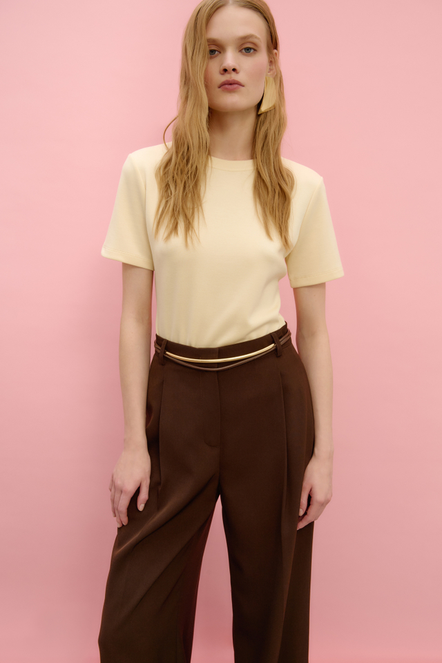 Футболка приталенного силуэта