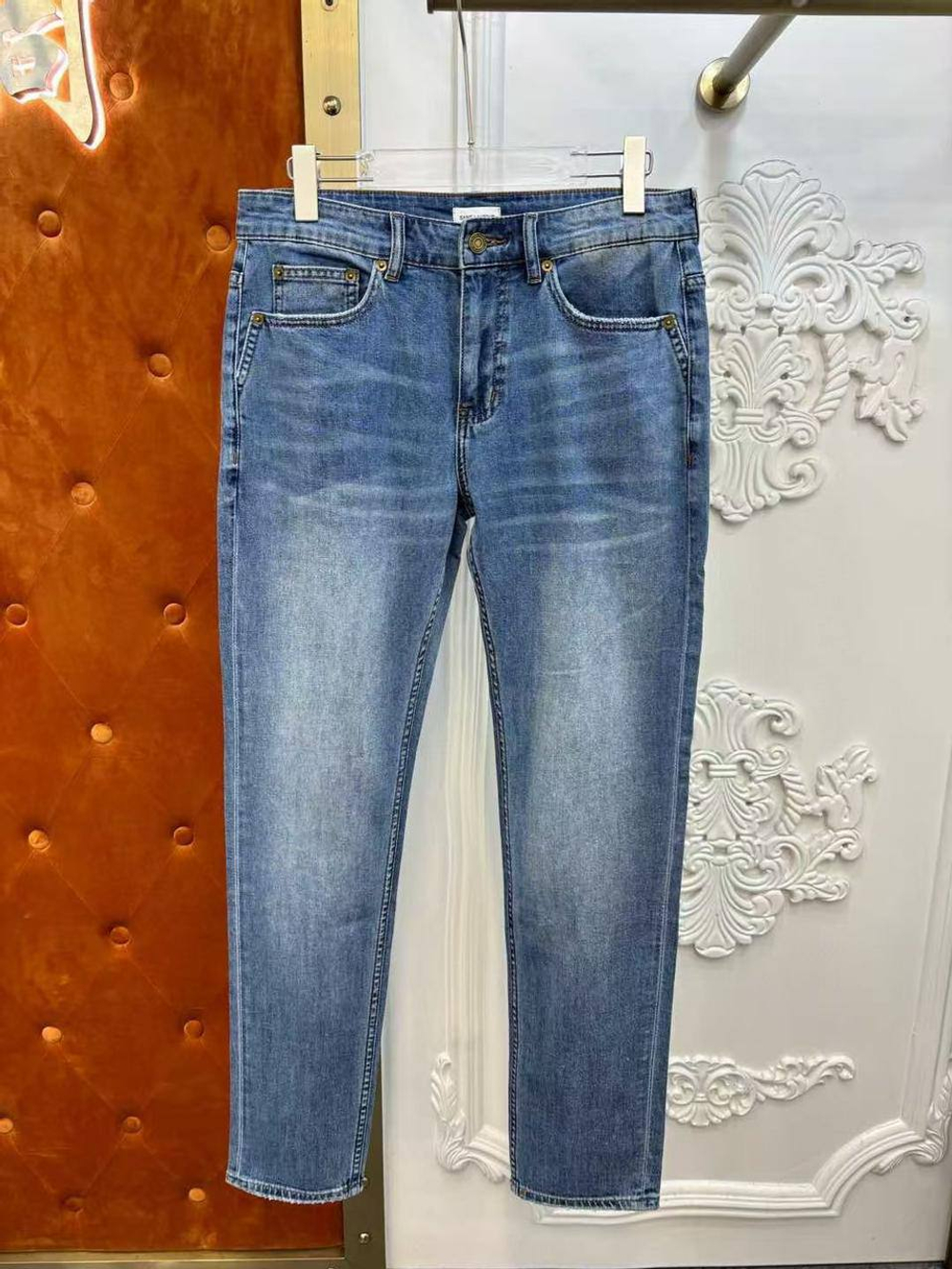 Джинсы Yves Saint Laurent