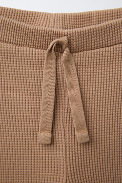 ZARA ЛЕГИНСЫ ИЗ РИФЛЕНОГО ТРИКОТАЖА С КРУЖЕВОМ, КОРИЧНЕВЫЙ