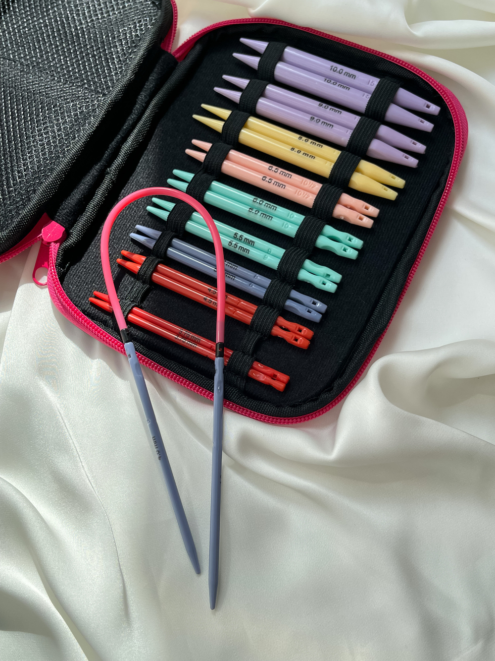 Набор пластиковых съемных спиц в футляре