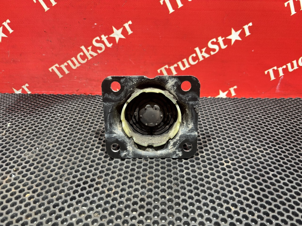 Кронштейн ящика АКБ 2023г.