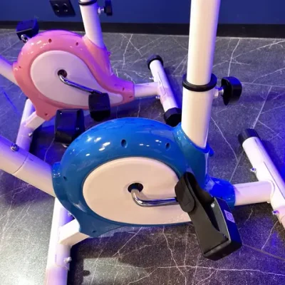 Детский велотренажер с мыльными пузырями