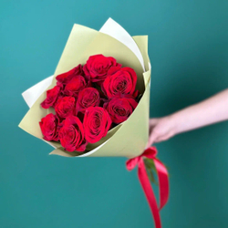 Букет цветов из 11 эквадорских роз Фридом