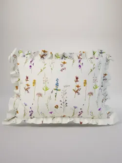 Декоративная наволочка с рюшами, оборками "Маргарита" 40х60 см, 1 шт, без молнии