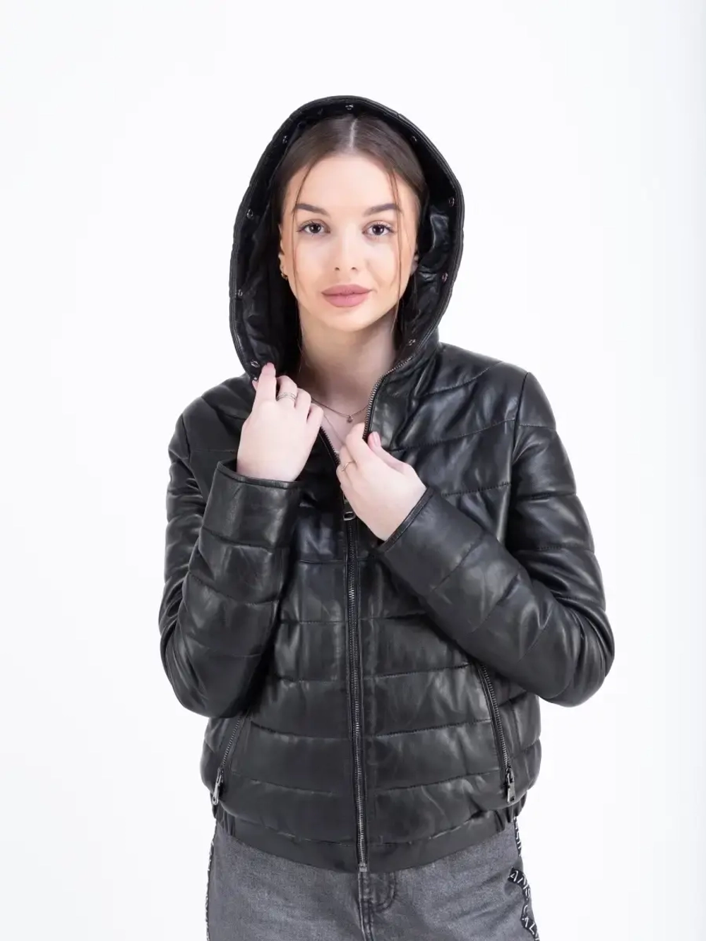 Куртка женская из натуральной  кожи