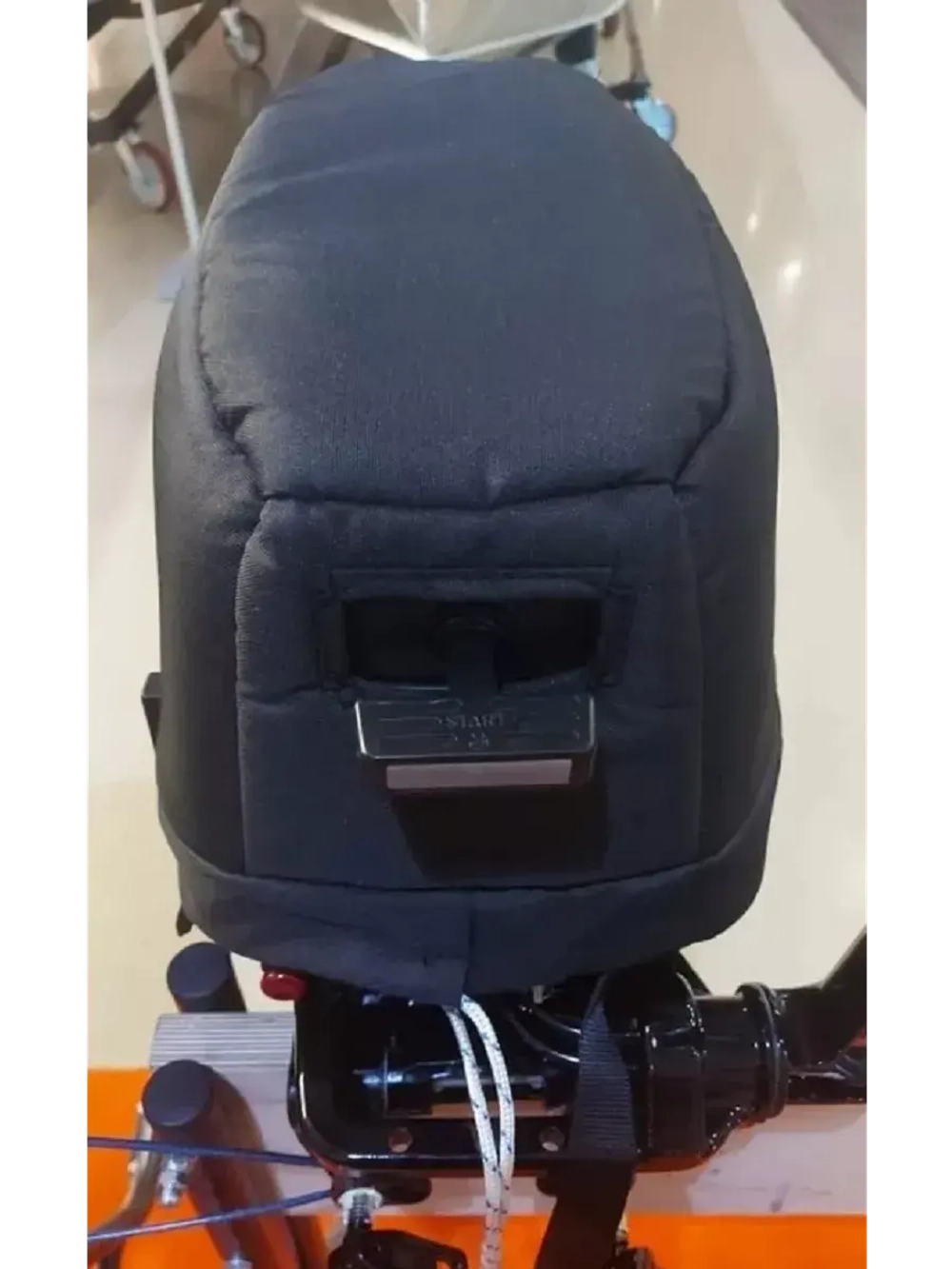 Чехол колпака Tohatsu M 9.8 черный