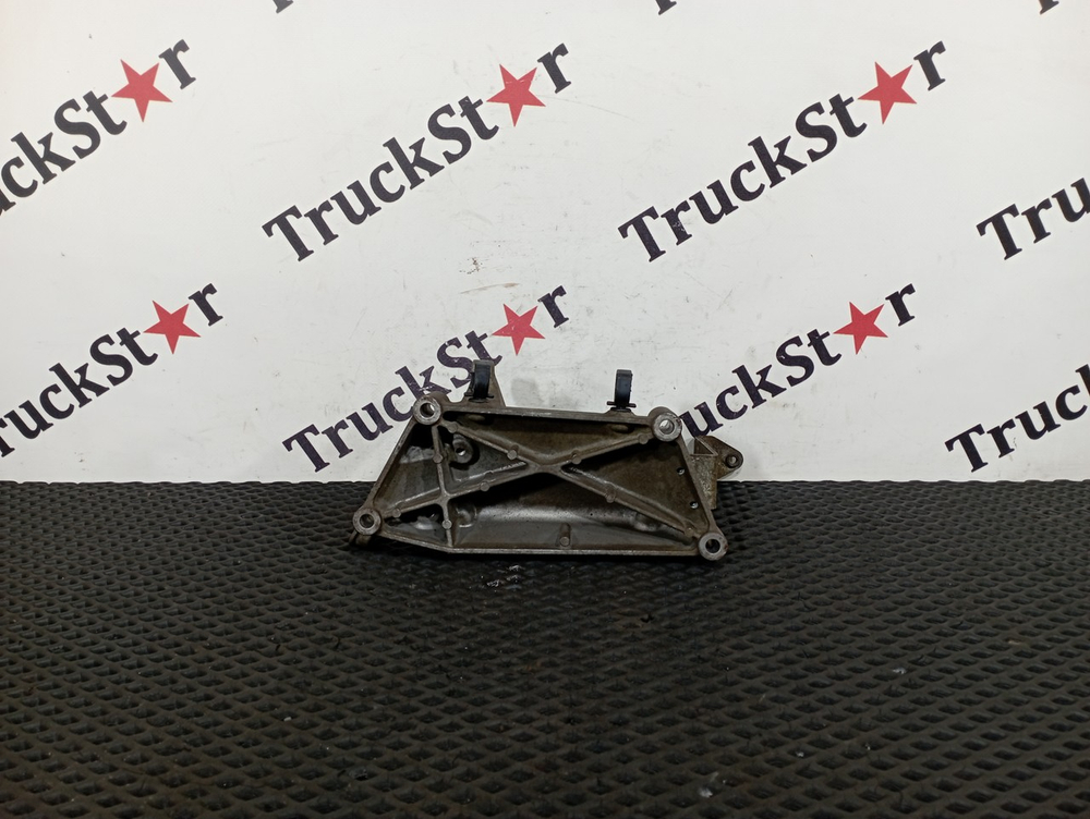 Кронштейн топливного фильтра