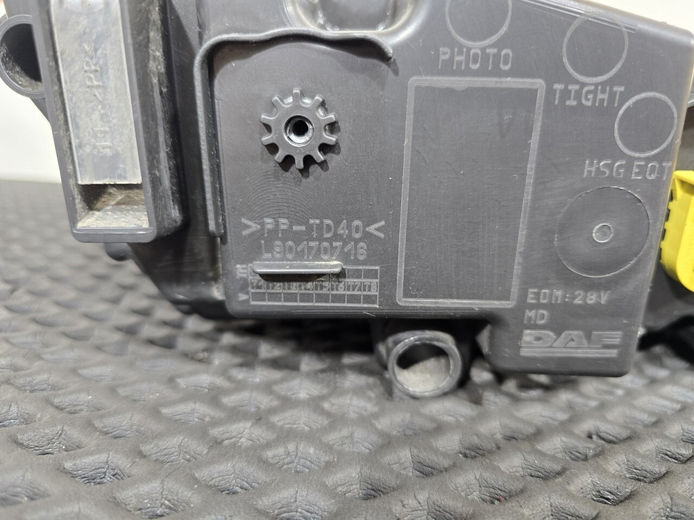 Фара противотуманная верхняя левая 2023г