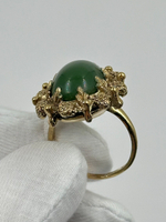 Кольцо с зелёным кабошоном