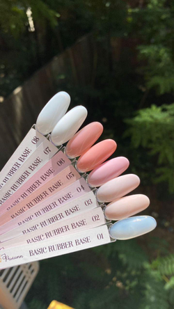 Луи Филипп Rubber Base Basic - Камуфлирующая база