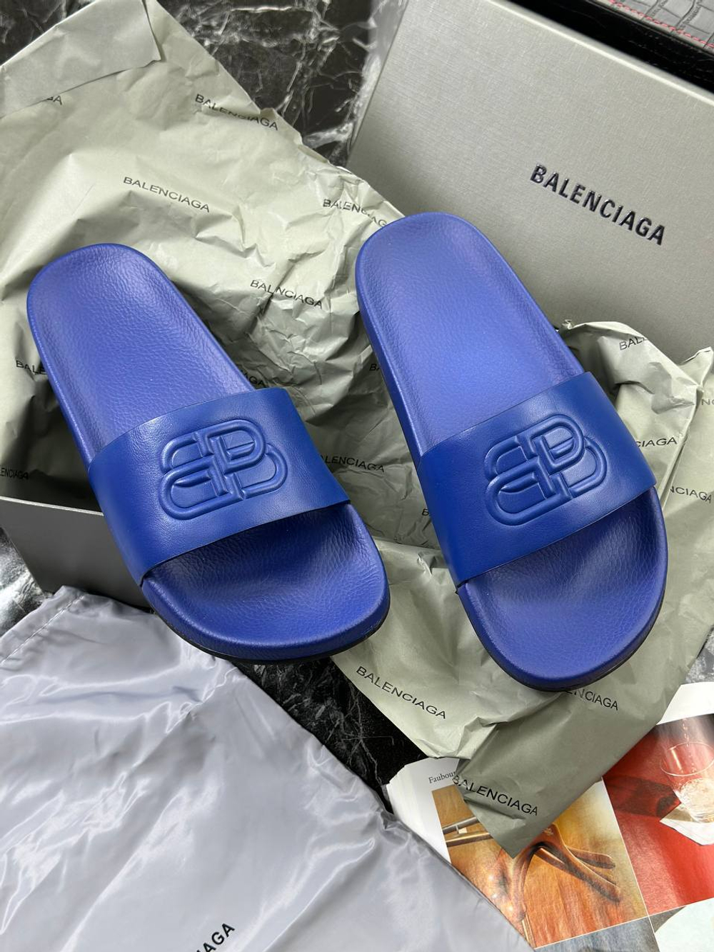 Шлепанцы Balenciaga