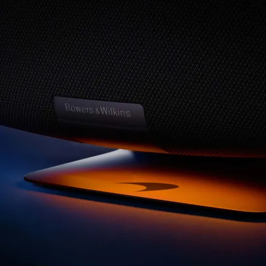 Беспроводная акустика Bowers & Wilkins Zeppelin McLaren Edition