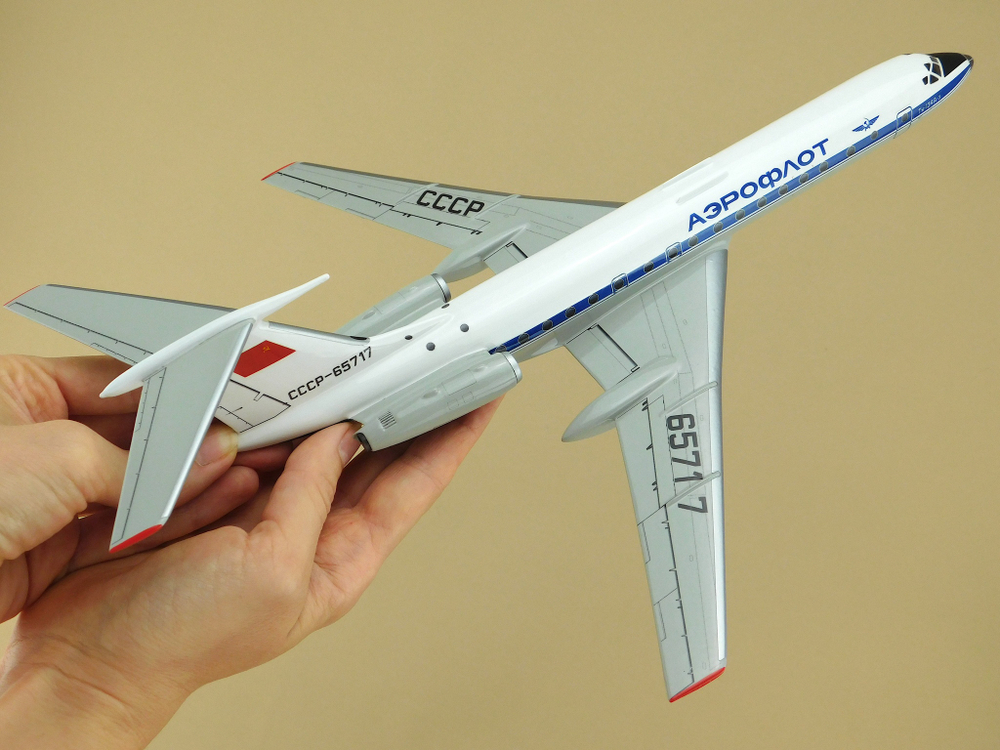 Модель самолета Ту-134А-3 (М1:100, Аэрофлот СССР-65717)