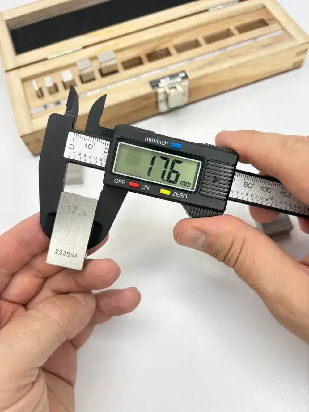 Штангенциркуль электронный цифровой глубиномер 0-150 мм