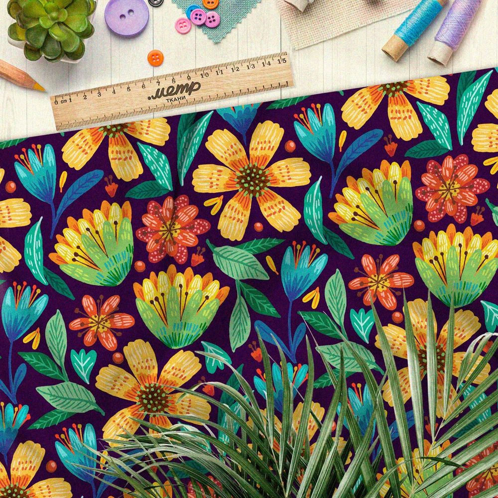 Ткань мембрана пастельные яркие цветы на фиолетовом фоне