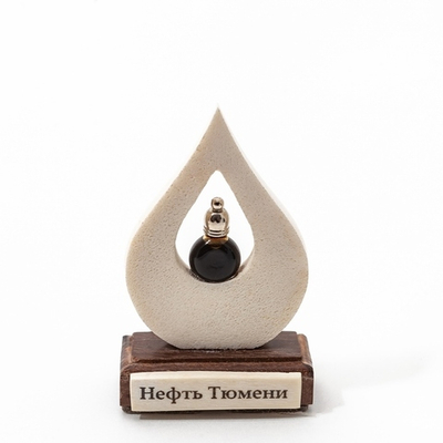 Стела "Капля нефти", сувенир из Тюмени